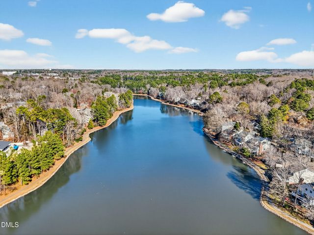 325 Glen Echo Lane L, Cary, NC 27518