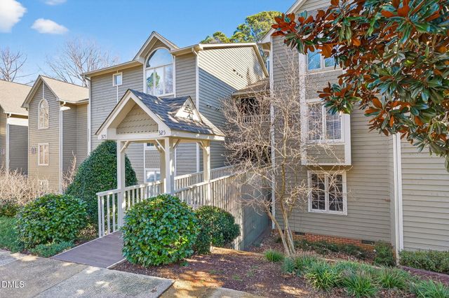 325 Glen Echo Lane L, Cary, NC 27518