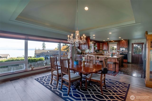 6969 Humphrey Road, Clinton, WA 98236