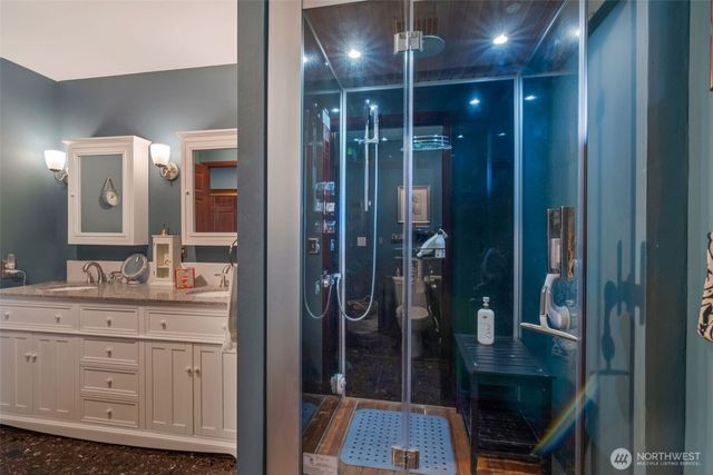 6969 Humphrey Road, Clinton, WA 98236