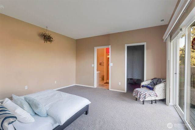 6969 Humphrey Road, Clinton, WA 98236