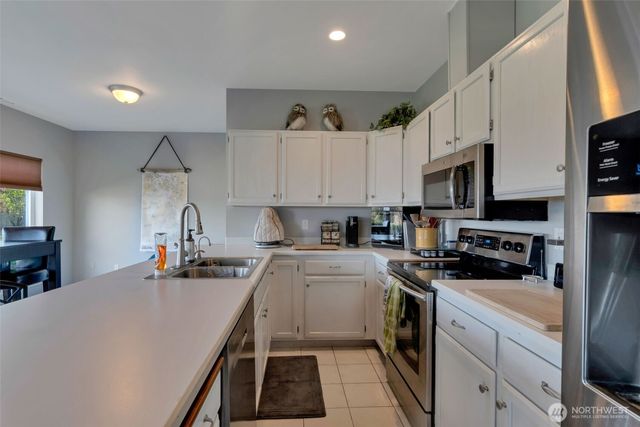 6969 Humphrey Road, Clinton, WA 98236