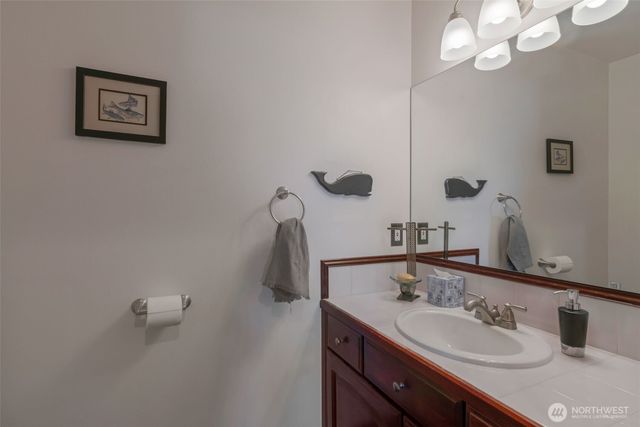 6969 Humphrey Road, Clinton, WA 98236