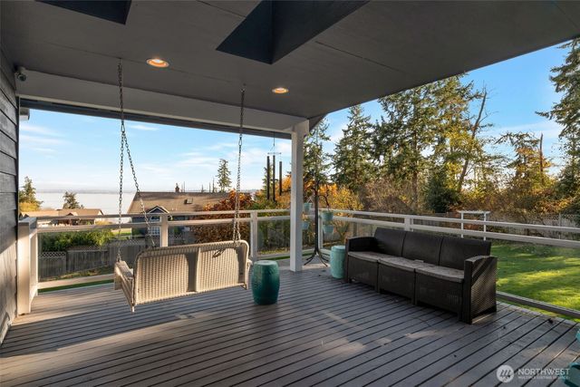 6969 Humphrey Road, Clinton, WA 98236