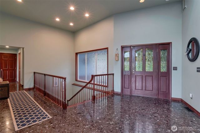 6969 Humphrey Road, Clinton, WA 98236