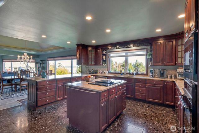 6969 Humphrey Road, Clinton, WA 98236