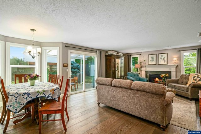 5180 Foxhaven Ct SE, Salem, OR 97306