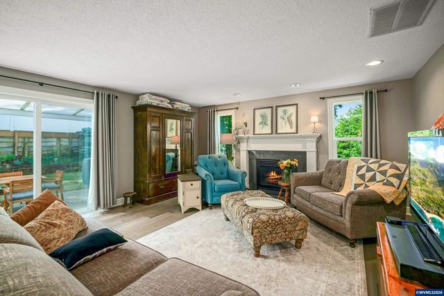 5180 Foxhaven Ct SE, Salem, OR 97306