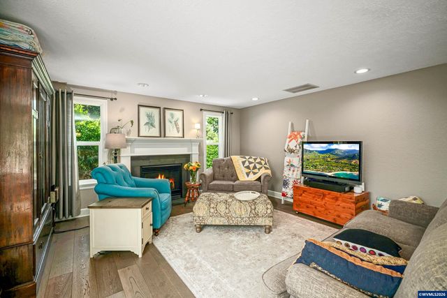 5180 Foxhaven Ct SE, Salem, OR 97306