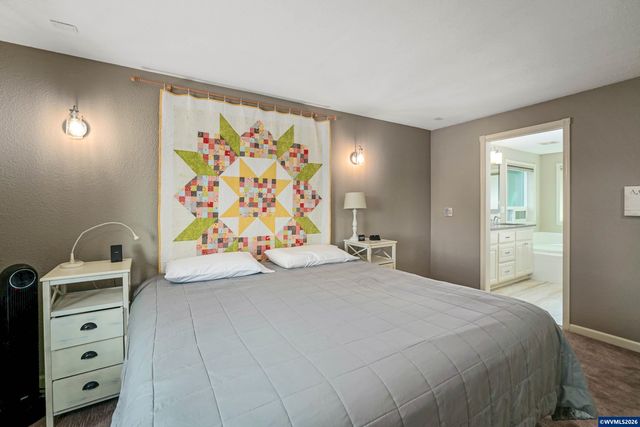 5180 Foxhaven Ct SE, Salem, OR 97306