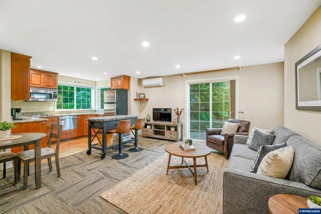 5180 Foxhaven Ct SE, Salem, OR 97306