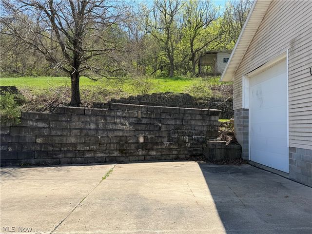 56624 Boyd Avenue, Bridgeport, OH 43912