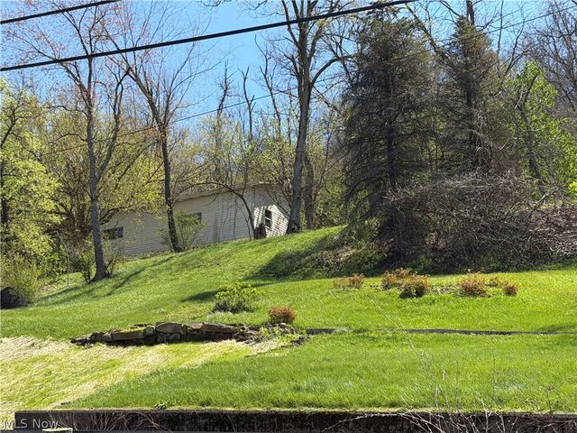 56624 Boyd Avenue, Bridgeport, OH 43912