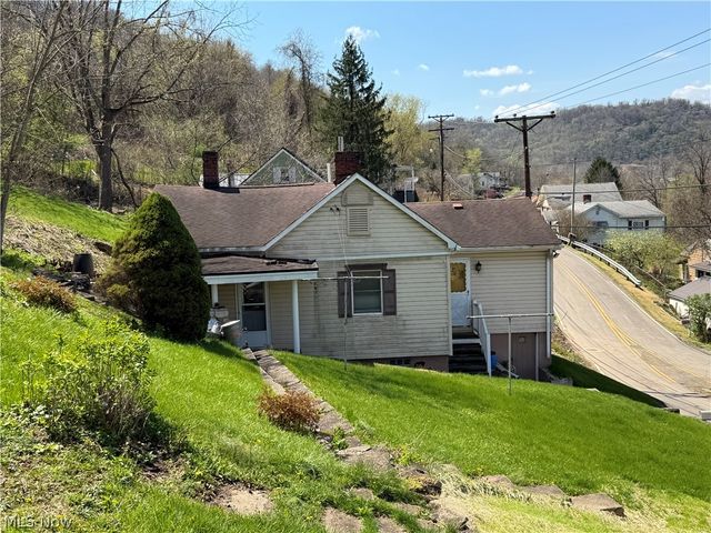56624 Boyd Avenue, Bridgeport, OH 43912