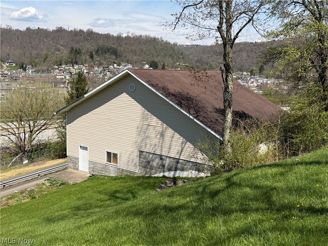 56624 Boyd Avenue, Bridgeport, OH 43912