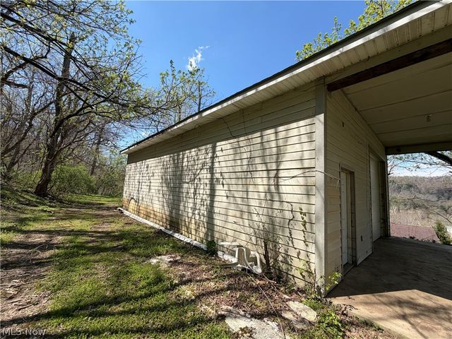 56624 Boyd Avenue, Bridgeport, OH 43912