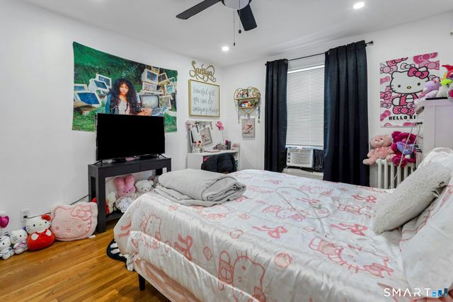 18 Grandview Avenue, Danbury, CT 06810