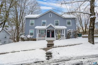 18 Grandview Avenue, Danbury, CT 06810