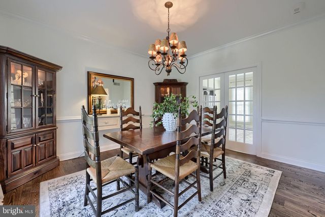 2205 MAY APPLE DR, York, PA 17402
