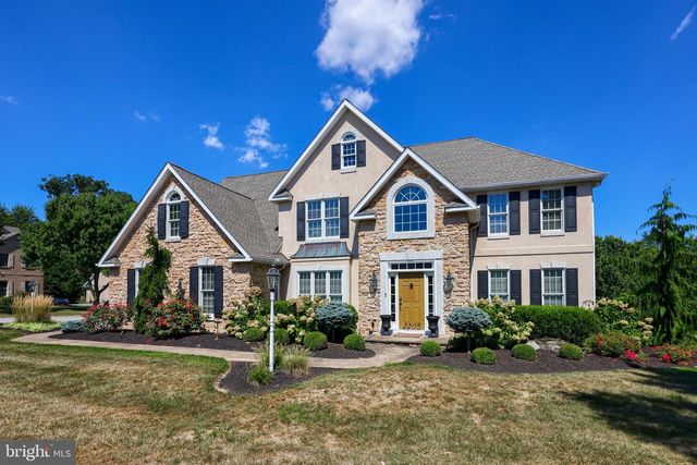2205 MAY APPLE DR, York, PA 17402