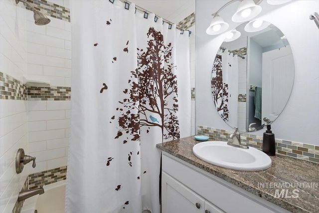 98 West 100 North, Jerome, ID 83338