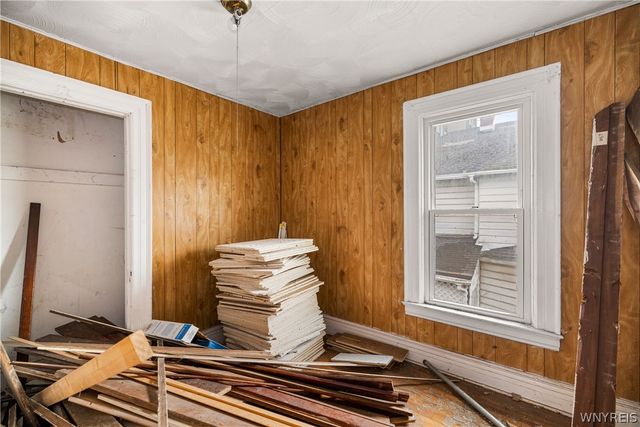 919 Cedar Avenue, Niagara Falls, NY 14301