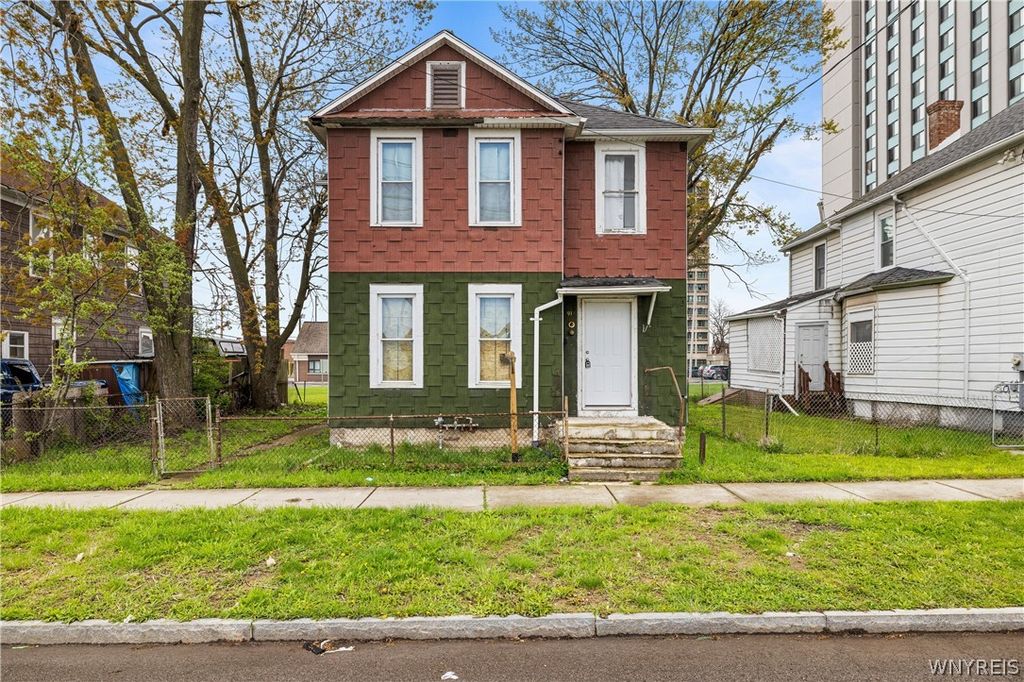 919 Cedar Avenue, Niagara Falls, NY 14301