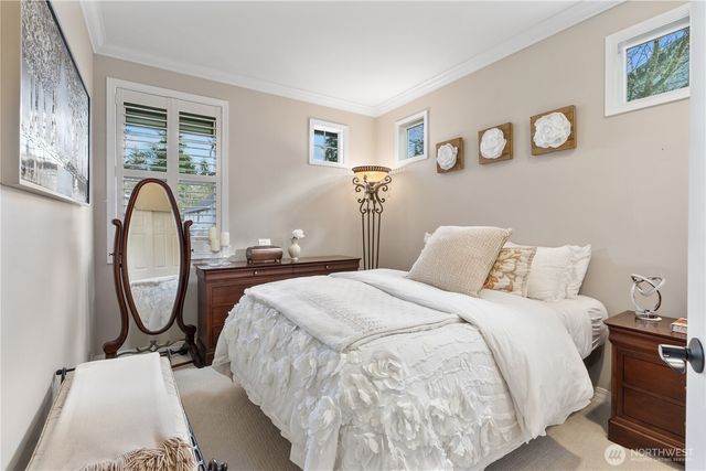 12727 Adair Creek Way NE, Redmond, WA 98053