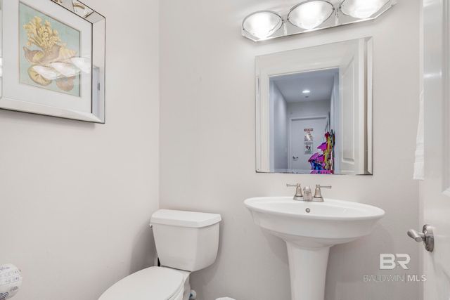 1940 W Beach Boulevard, Gulf Shores, AL 36542