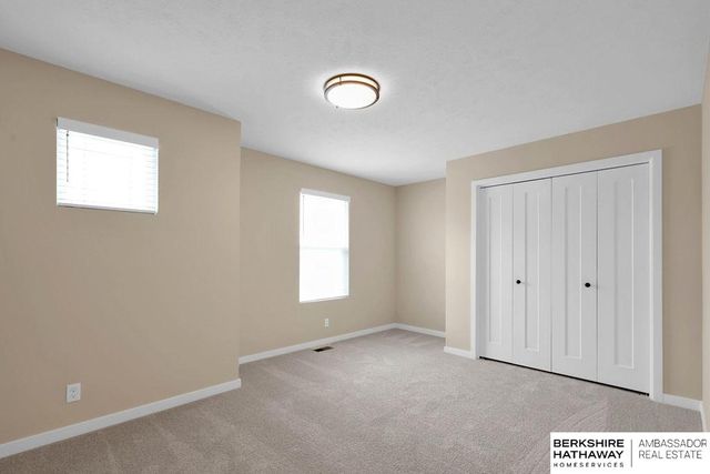 18468 Camp Street, Omaha, NE 68136