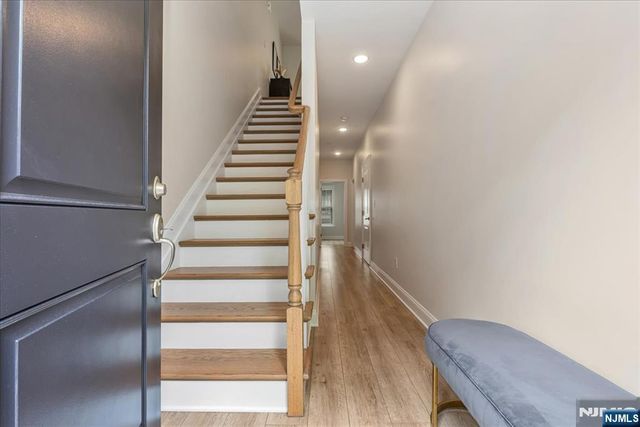 102 Abbe Road, Little Falls, NJ 07424
