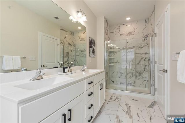 102 Abbe Road, Little Falls, NJ 07424