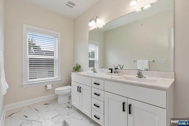 102 Abbe Road, Little Falls, NJ 07424