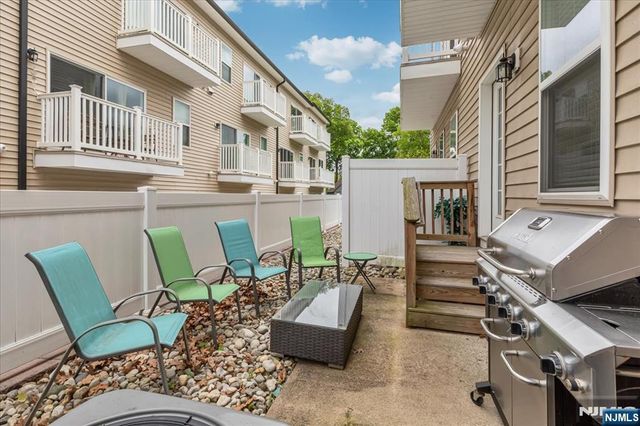 102 Abbe Road, Little Falls, NJ 07424