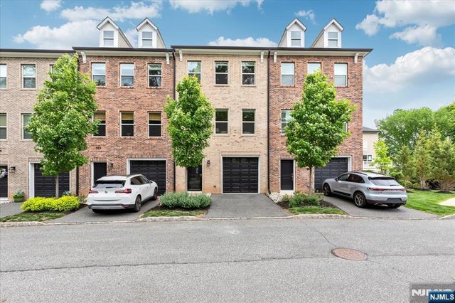 102 Abbe Road, Little Falls, NJ 07424