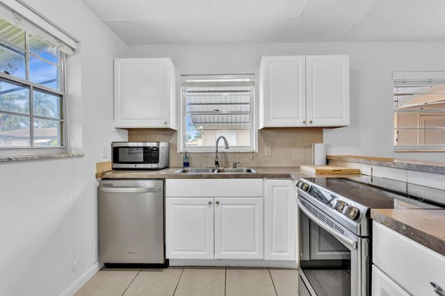 506 SANDPIPER Circle, Delray Beach, FL 33445