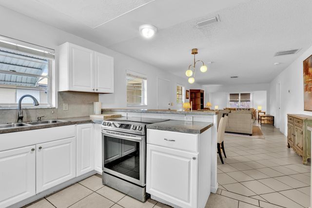 506 SANDPIPER Circle, Delray Beach, FL 33445