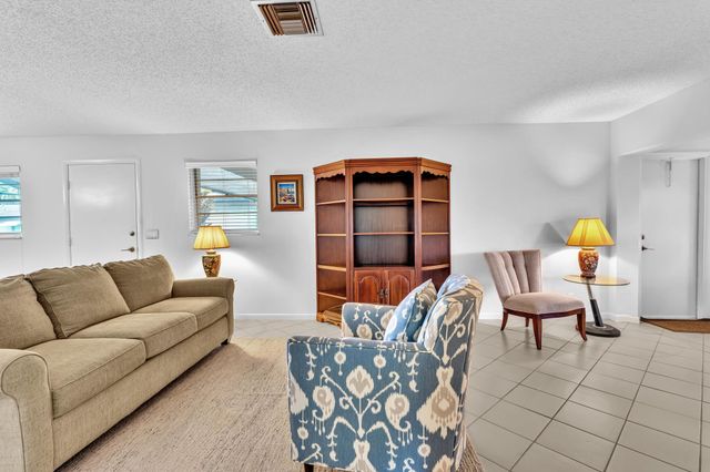 506 SANDPIPER Circle, Delray Beach, FL 33445