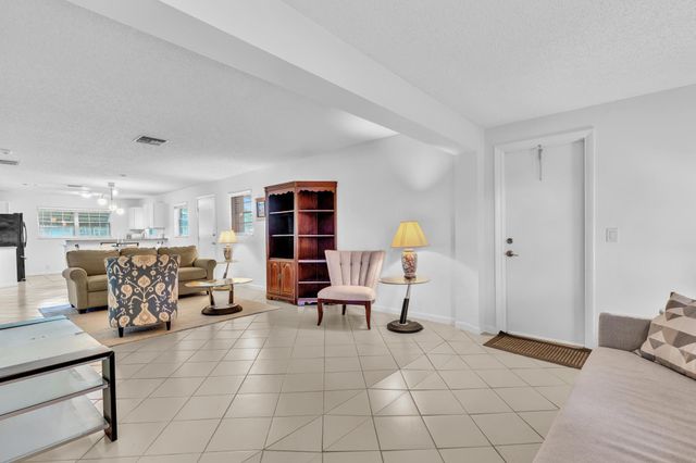 506 SANDPIPER Circle, Delray Beach, FL 33445
