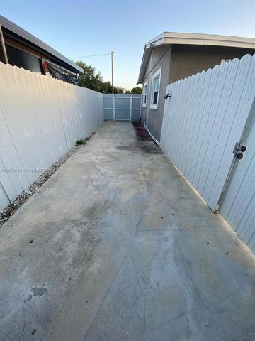 3501 NW 182nd Street 1, Miami Gardens, FL 33056