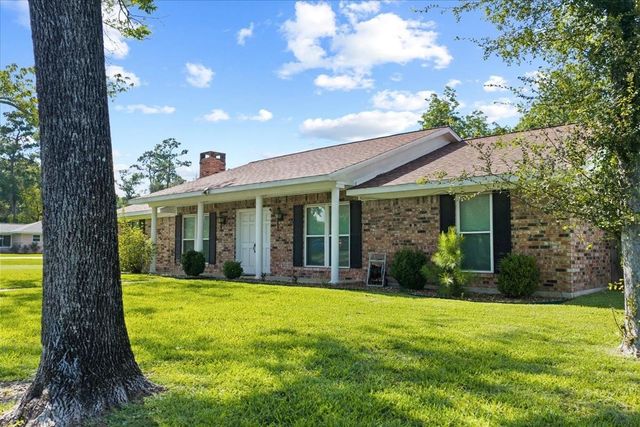 3603 Fleming Drive, Baytown, TX 77521
