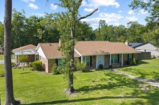 3603 Fleming Drive, Baytown, TX 77521