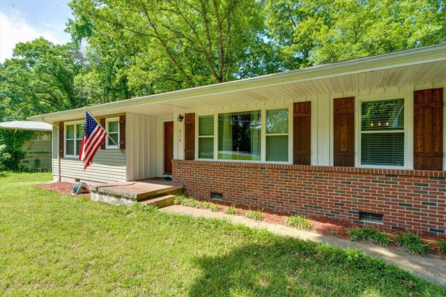 215 Timberlinks Drive, Signal Mountain, TN 37377