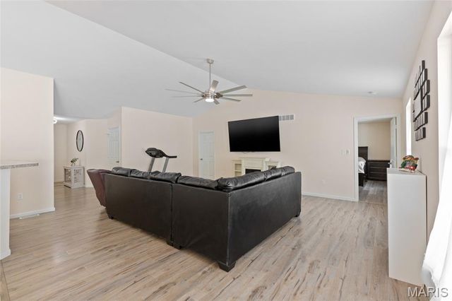1109 Foxwood Estates Drive, Arnold, MO 63010