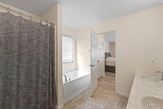1109 Foxwood Estates Drive, Arnold, MO 63010