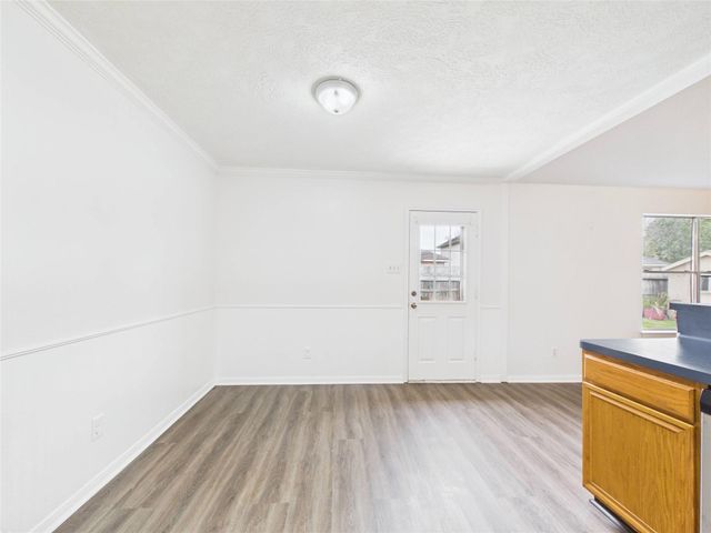 9217 Mohawk Drive, La Porte, TX 77571