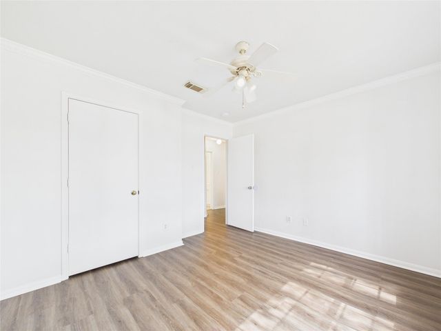 9217 Mohawk Drive, La Porte, TX 77571