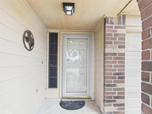 9217 Mohawk Drive, La Porte, TX 77571