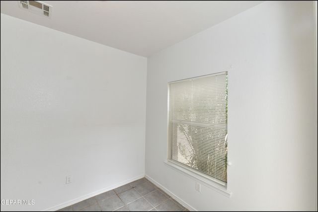 636 Valle De Bravo Place, Horizon City, TX 79928