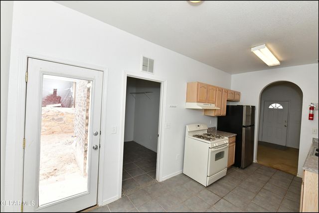 636 Valle De Bravo Place, Horizon City, TX 79928